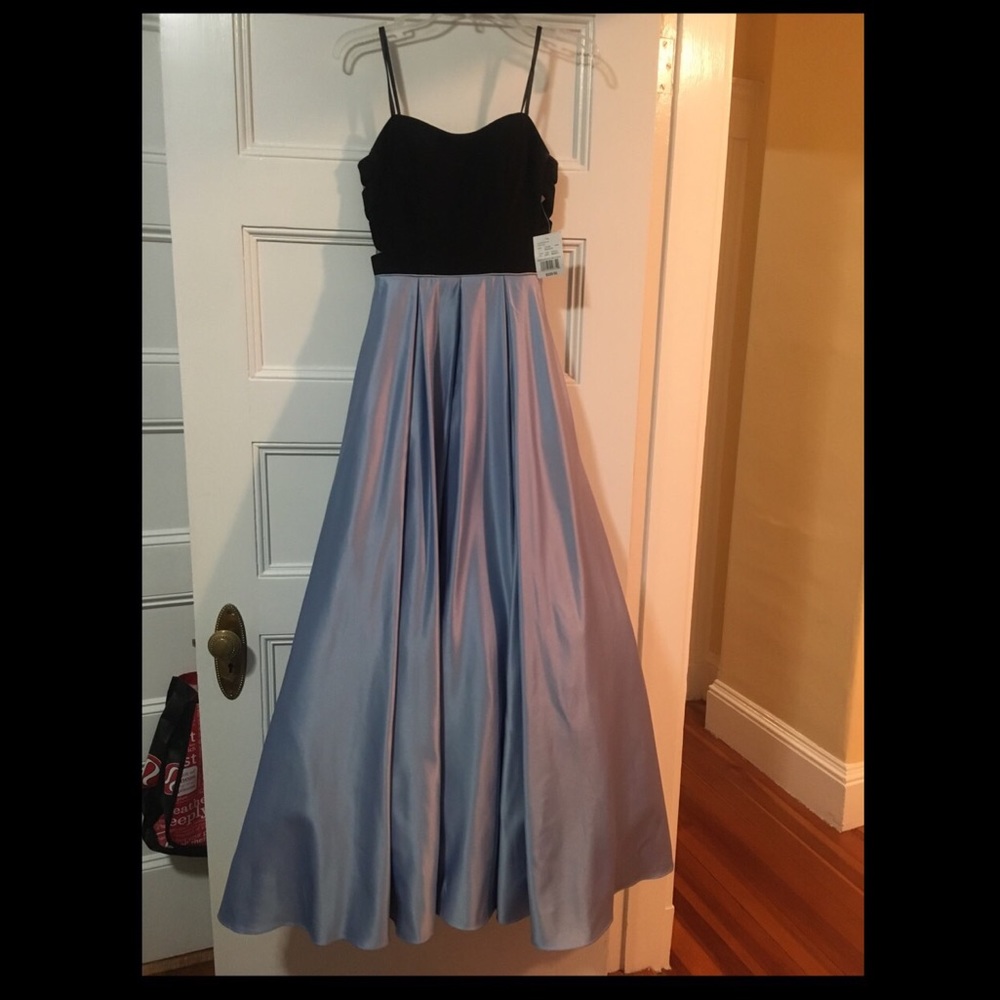 Brand New David’s Bridal Prom Dress